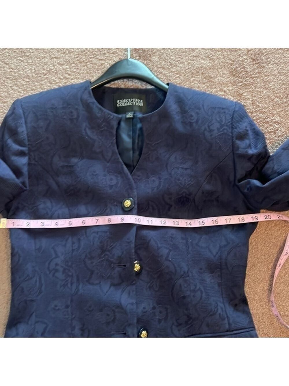 Executive Collection blazer. Navy. Size 8. - Picture 10 of 11